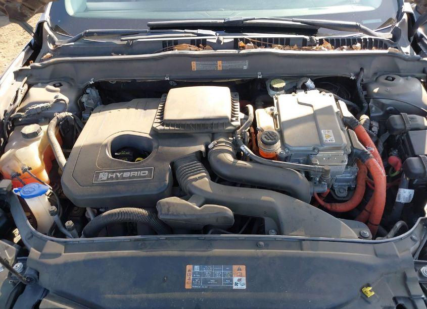 Photo 6 of 2014 Ford Fusion HYBRID S (VIN 3FA6P0UU5ER131182)