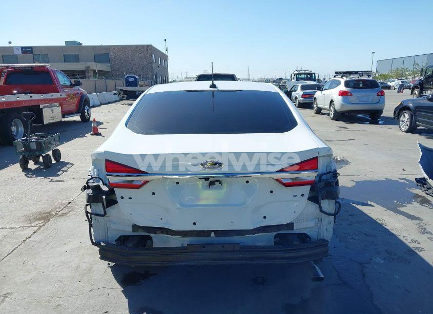 Photo 17 of 2018 Ford Fusion HYBRID S (VIN 3FA6P0UU5JR122606)