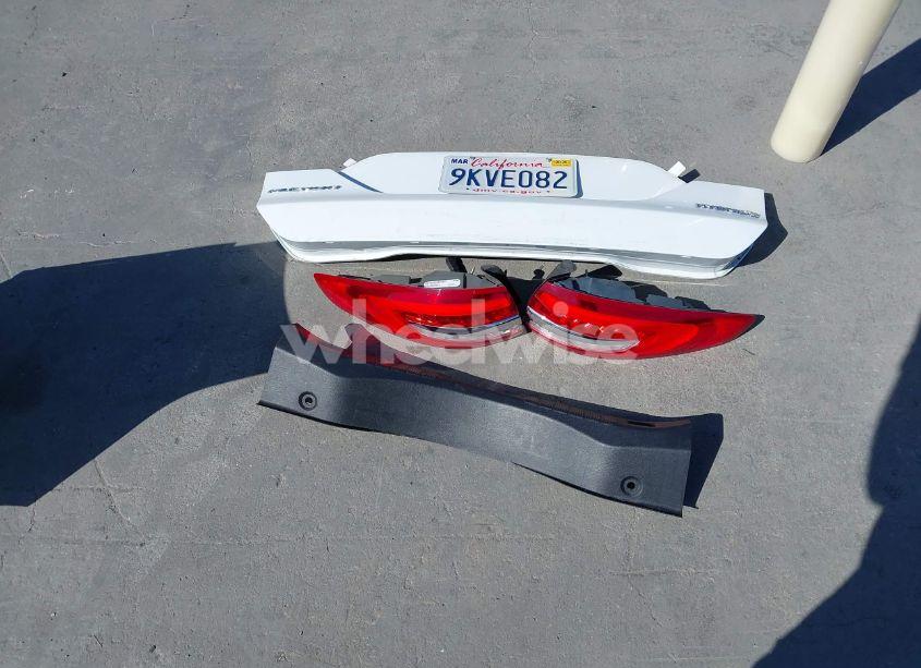 Photo 18 of 2018 Ford Fusion HYBRID S (VIN 3FA6P0UU5JR122606)