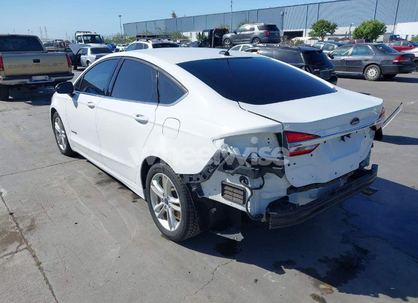 Photo 3 of 2018 Ford Fusion HYBRID S (VIN 3FA6P0UU5JR122606)