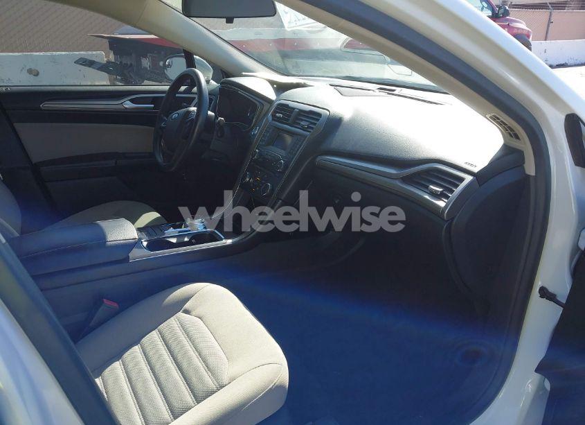 Photo 5 of 2018 Ford Fusion HYBRID S (VIN 3FA6P0UU5JR122606)