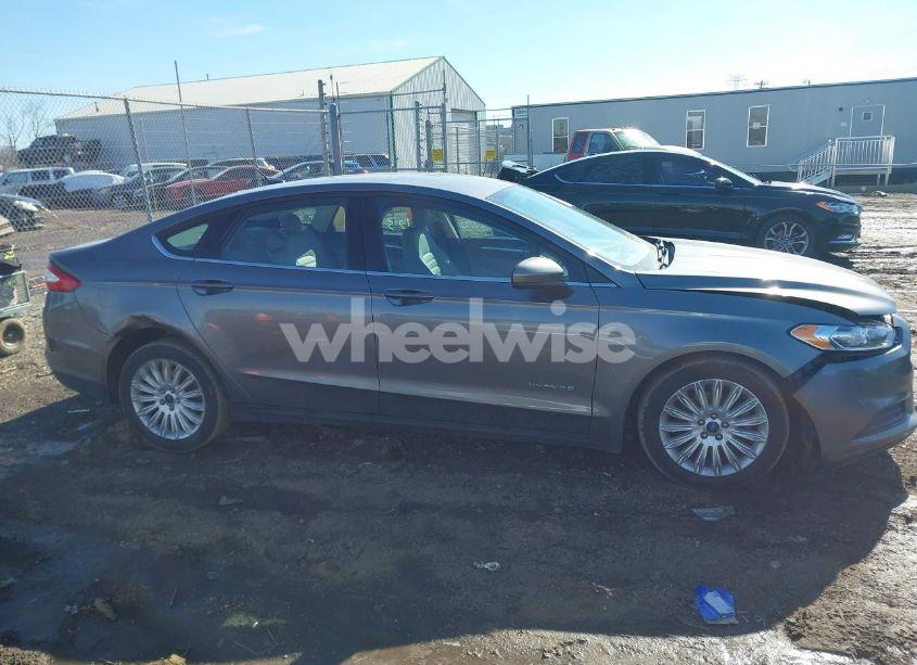 Photo 13 of 2014 Ford Fusion HYBRID S (VIN 3FA6P0UU6ER264873)