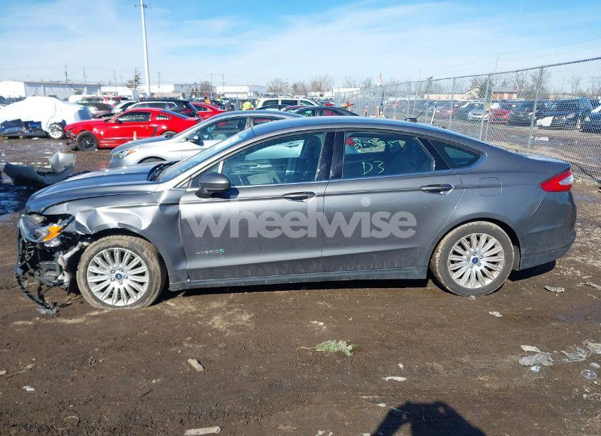 Photo 14 of 2014 Ford Fusion HYBRID S (VIN 3FA6P0UU6ER264873)
