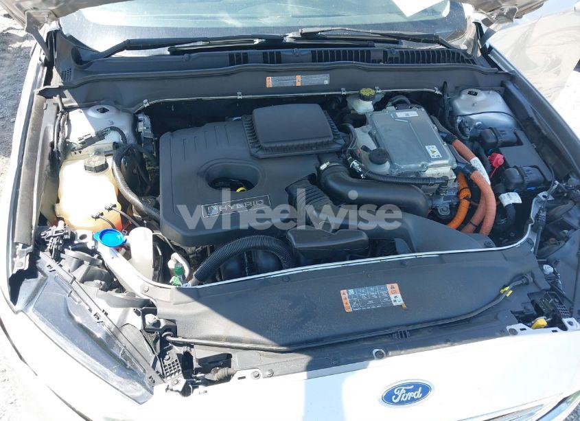 Photo 10 of 2018 Ford Fusion HYBRID S (VIN 3FA6P0UU6JR100162)
