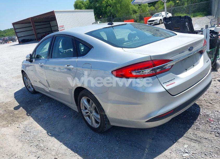 Photo 3 of 2018 Ford Fusion HYBRID S (VIN 3FA6P0UU6JR100162)