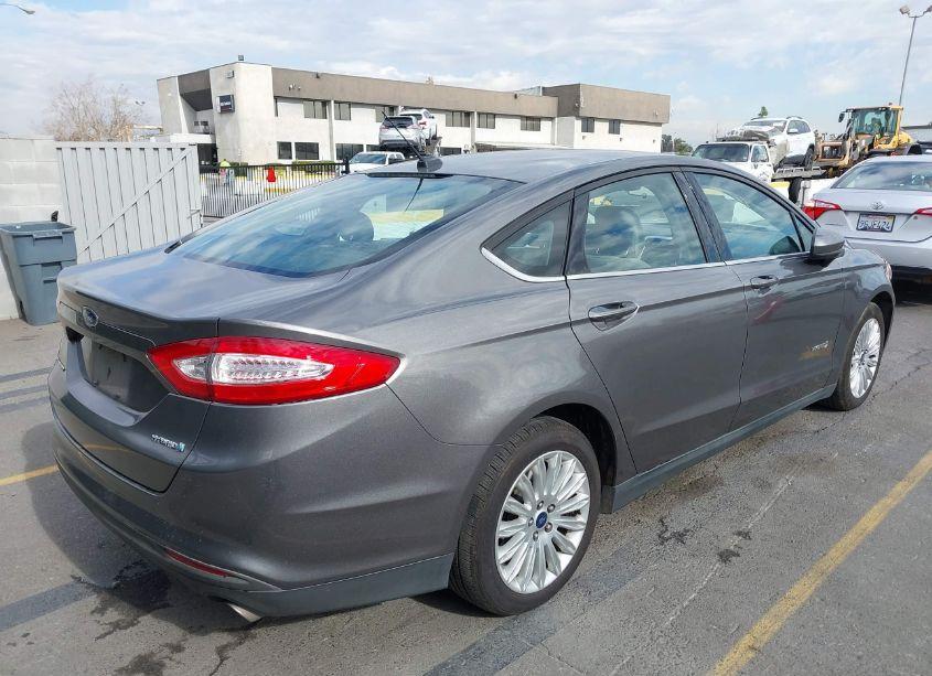 Photo 4 of 2014 Ford Fusion HYBRID S (VIN 3FA6P0UU7ER234538)