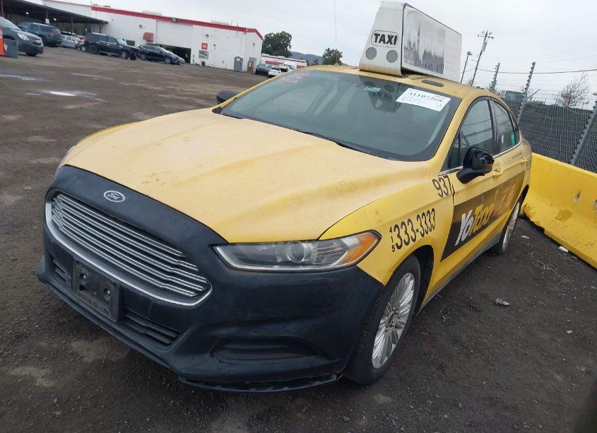 Photo 2 of 2014 Ford Fusion HYBRID S (VIN 3FA6P0UU8ER212936)
