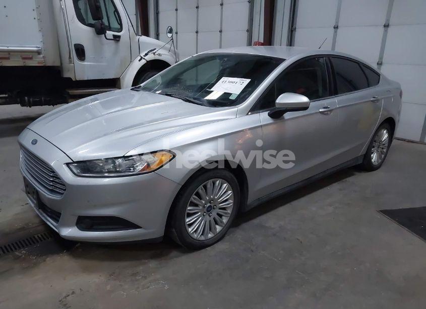 Photo 2 of 2015 Ford Fusion HYBRID S (VIN 3FA6P0UU8FR172343)