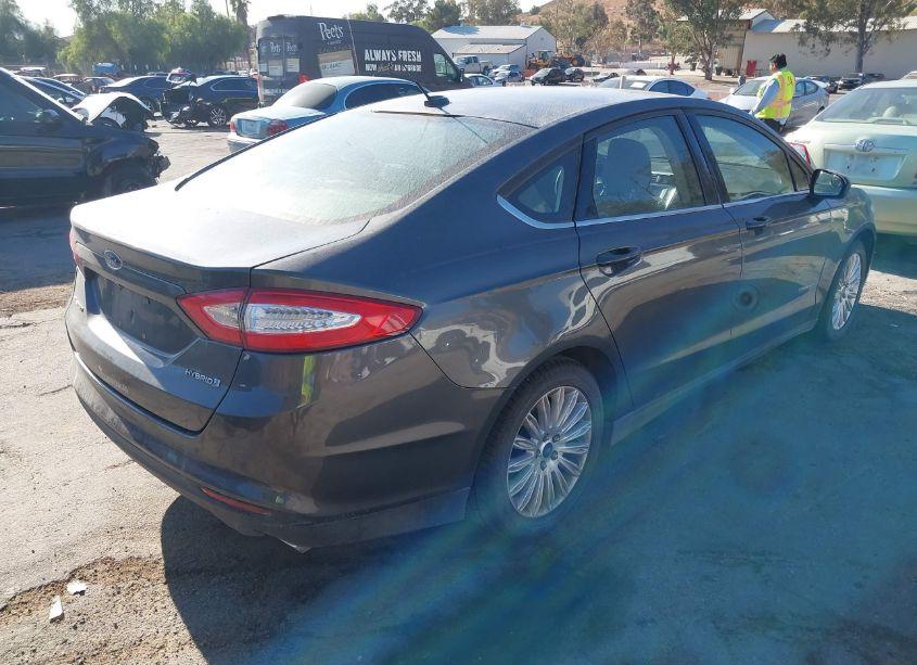 Photo 4 of 2015 Ford Fusion HYBRID S (VIN 3FA6P0UU9FR160976)