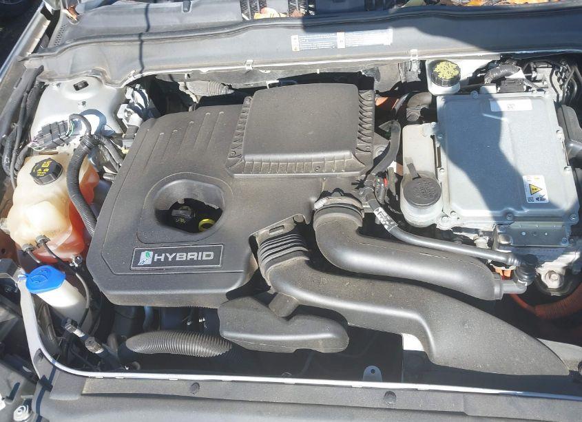 Photo 10 of 2015 Ford Fusion HYBRID S (VIN 3FA6P0UU9FR219055)