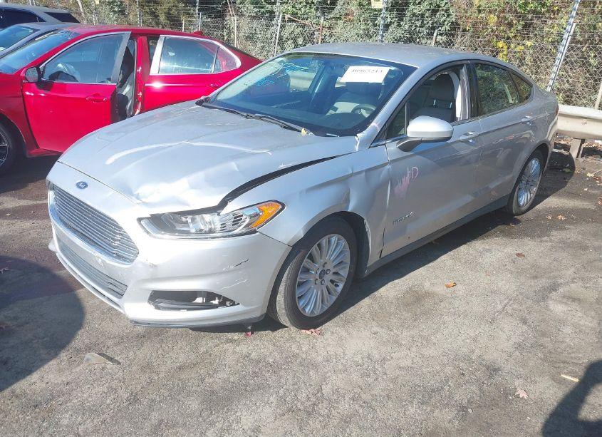 Photo 2 of 2015 Ford Fusion HYBRID S (VIN 3FA6P0UU9FR219055)