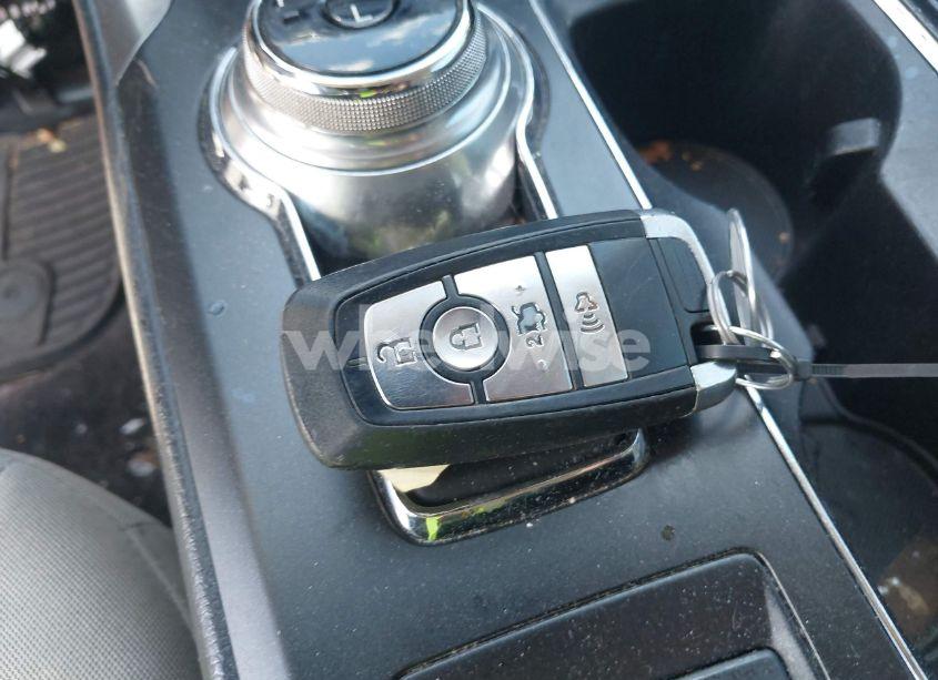 Photo 11 of 2017 Ford Fusion HYBRID S (VIN 3FA6P0UUXHR172055)