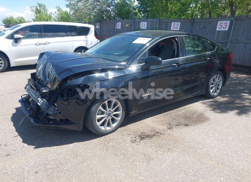 Photo 2 of 2017 Ford Fusion HYBRID S (VIN 3FA6P0UUXHR172055)