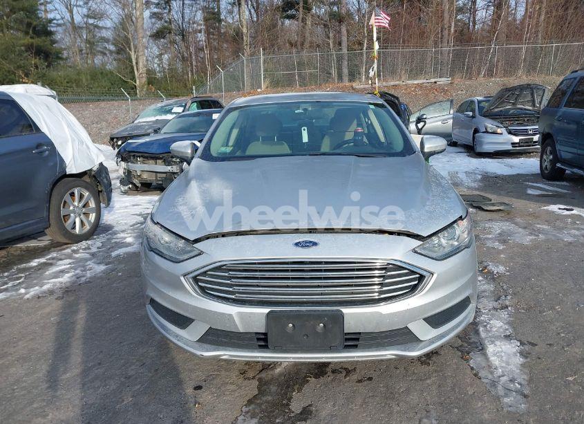 Photo 12 of 2017 Ford Fusion HYBRID S (VIN 3FA6P0UUXHR390190)
