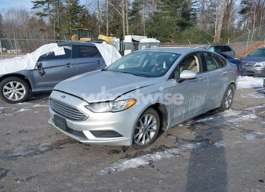 Photo 2 of 2017 Ford Fusion HYBRID S (VIN 3FA6P0UUXHR390190)