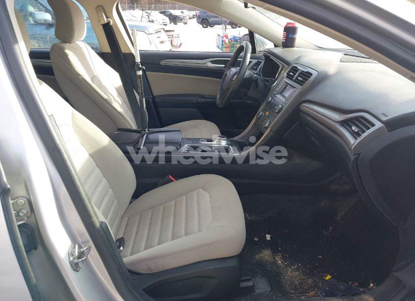 Photo 5 of 2017 Ford Fusion HYBRID S (VIN 3FA6P0UUXHR390190)