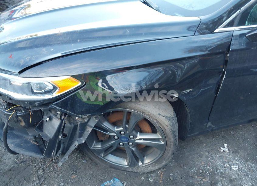 Photo 19 of 2017 Ford Fusion SPORT (VIN 3FA6P0VP4HR239905)