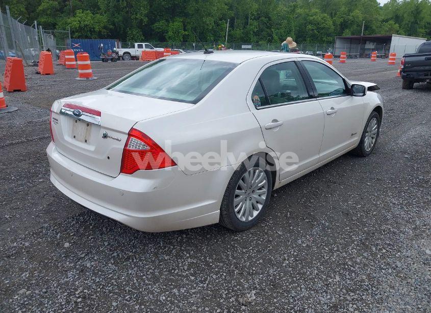 Photo 4 of 2010 Ford Fusion HYBRID (VIN 3FADP0L30AR200029)