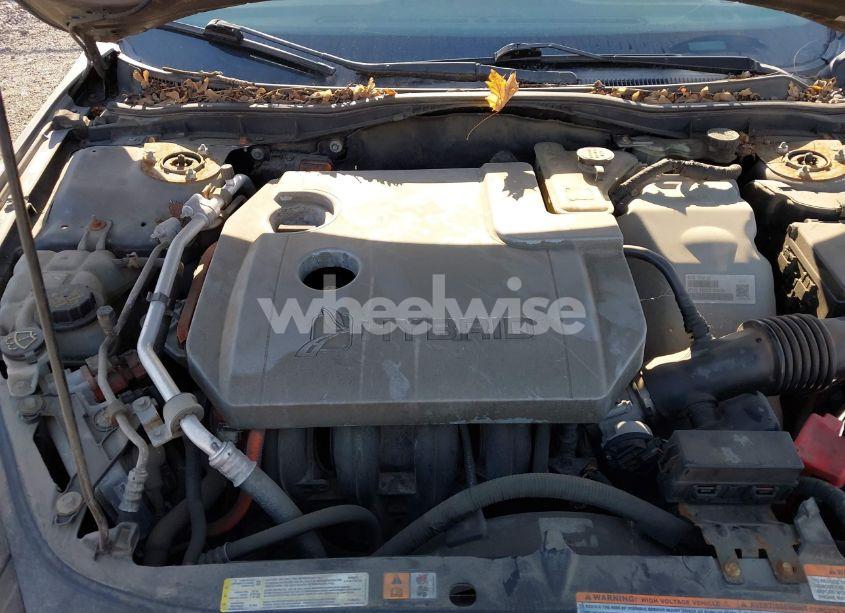 Photo 10 of 2010 Ford Fusion HYBRID (VIN 3FADP0L30AR376210)