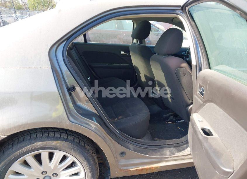 Photo 8 of 2010 Ford Fusion HYBRID (VIN 3FADP0L30AR376210)