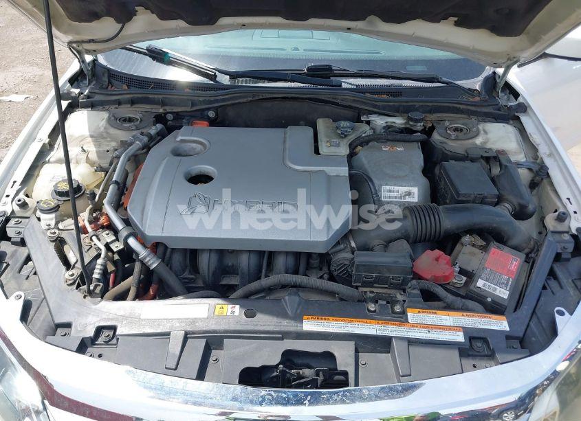 Photo 10 of 2011 Ford Fusion HYBRID (VIN 3FADP0L30BR255243)