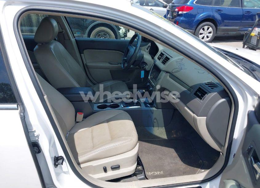 Photo 5 of 2011 Ford Fusion HYBRID (VIN 3FADP0L30BR255243)