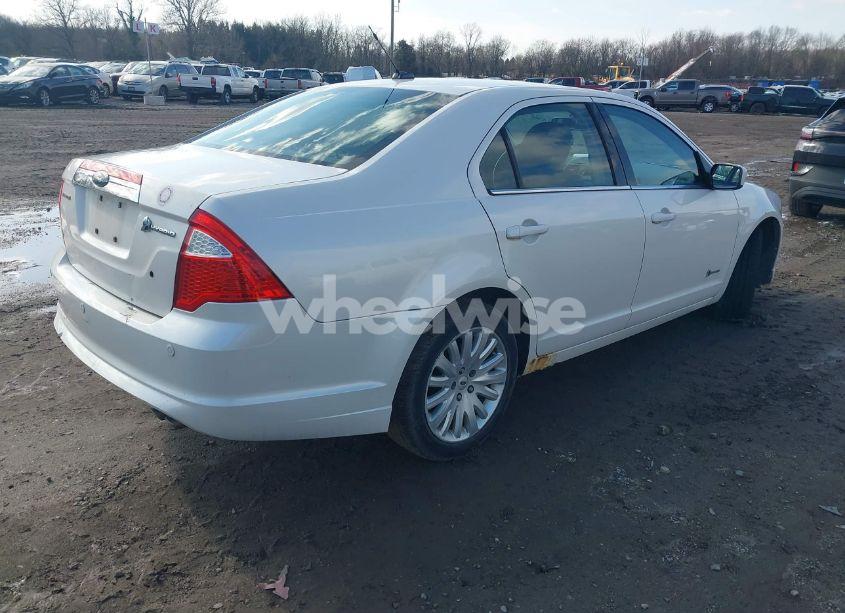 Photo 4 of 2010 Ford Fusion HYBRID (VIN 3FADP0L31AR190501)