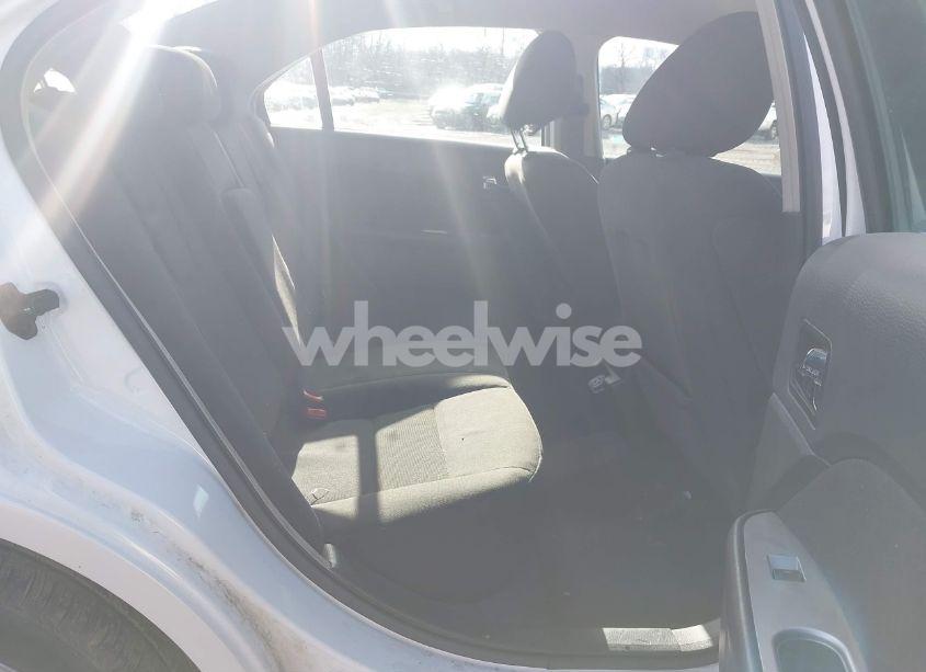 Photo 8 of 2010 Ford Fusion HYBRID (VIN 3FADP0L31AR190501)