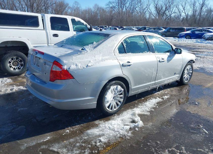 Photo 4 of 2010 Ford Fusion HYBRID (VIN 3FADP0L31AR347511)