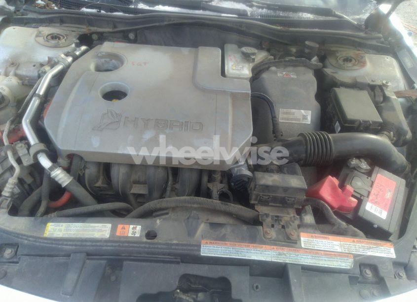 Photo 10 of 2011 Ford Fusion HYBRID (VIN 3FADP0L31BR116447)