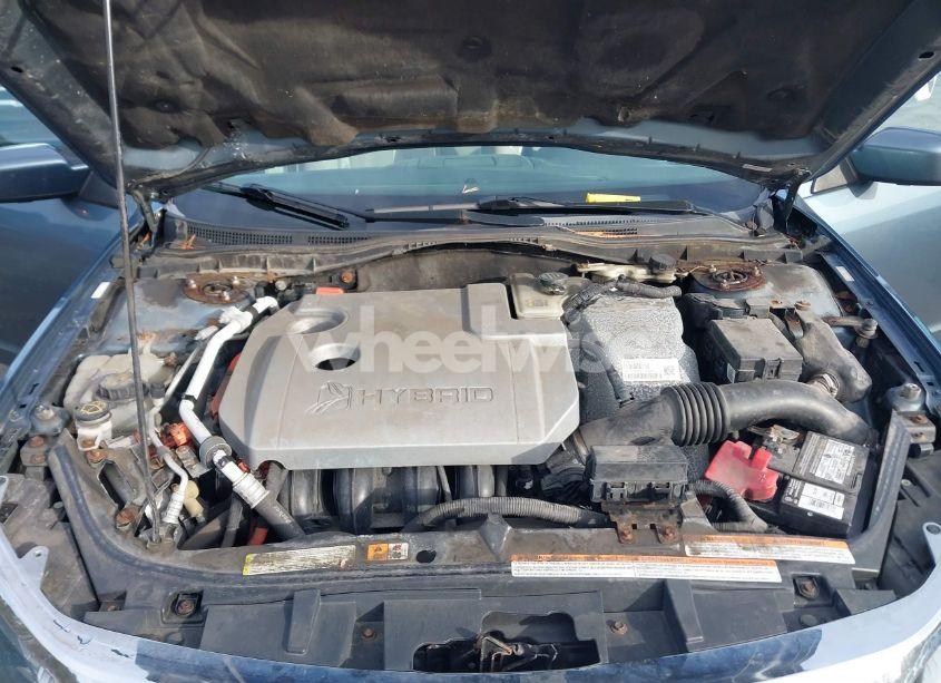 Photo 10 of 2011 Ford Fusion HYBRID (VIN 3FADP0L31BR136701)