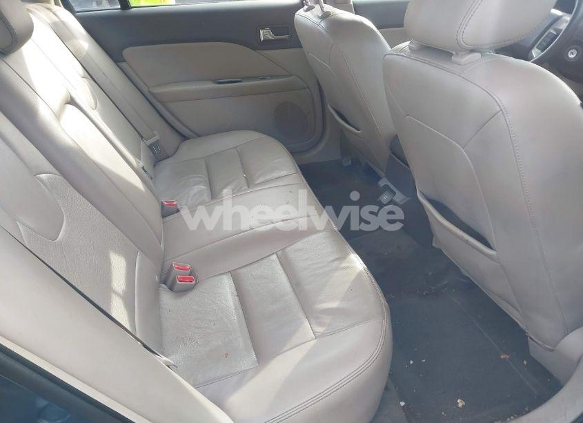 Photo 8 of 2011 Ford Fusion HYBRID (VIN 3FADP0L31BR136701)