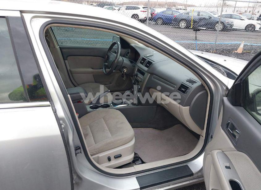 Photo 5 of 2011 Ford Fusion HYBRID (VIN 3FADP0L31BR253288)