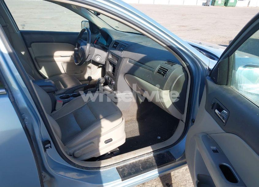 Photo 5 of 2010 Ford Fusion HYBRID (VIN 3FADP0L32AR277842)