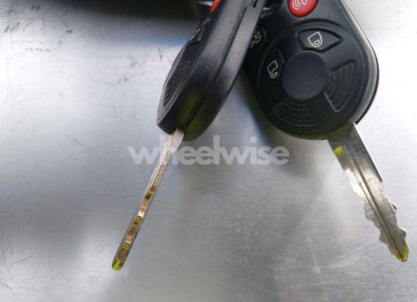 Photo 11 of 2010 Ford Fusion HYBRID (VIN 3FADP0L32AR298528)