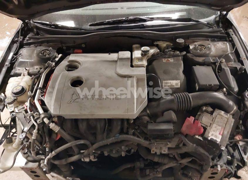 Photo 10 of 2011 Ford Fusion HYBRID (VIN 3FADP0L32BR124136)