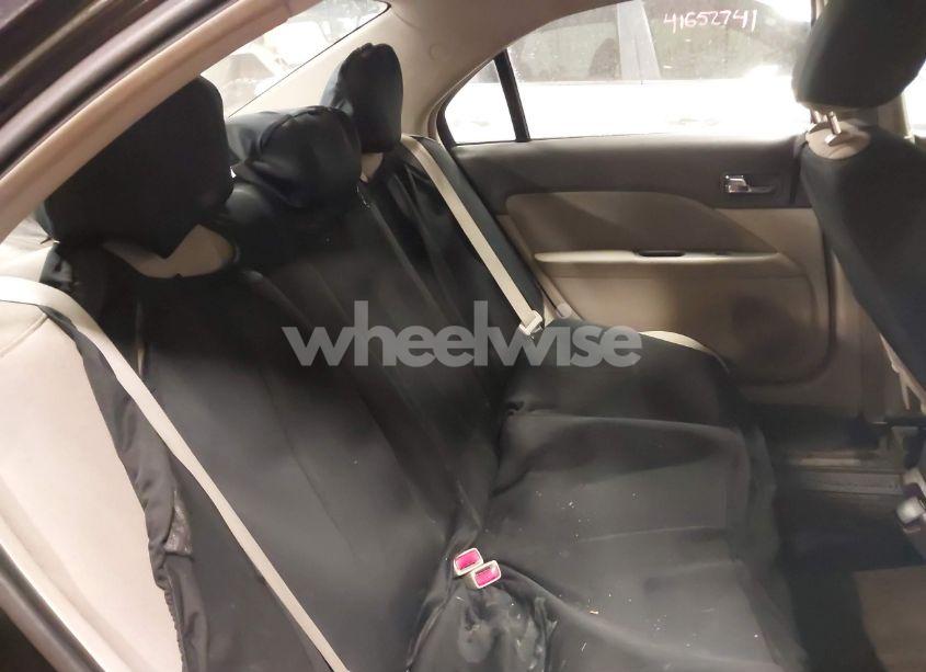 Photo 8 of 2011 Ford Fusion HYBRID (VIN 3FADP0L32BR124136)