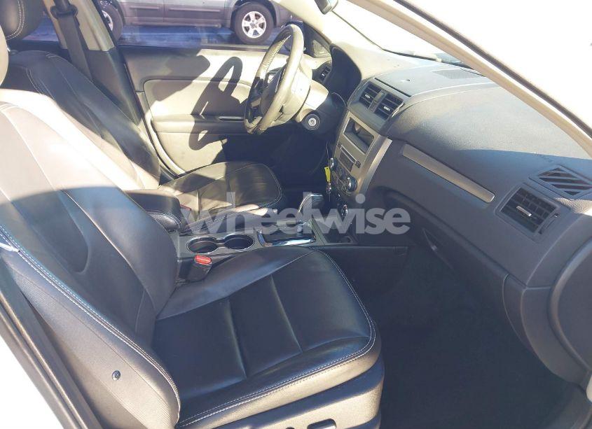 Photo 5 of 2012 Ford Fusion HYBRID (VIN 3FADP0L32CR197783)