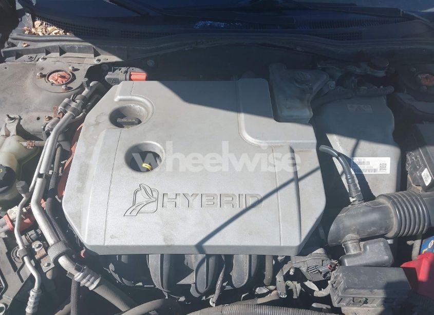 Photo 10 of 2010 Ford Fusion HYBRID (VIN 3FADP0L33AR263755)