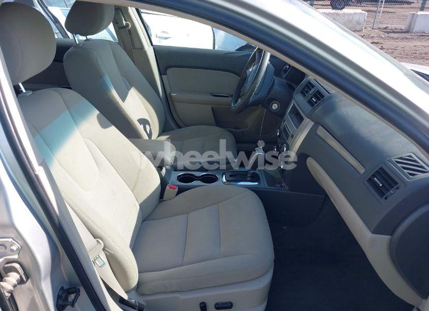 Photo 5 of 2011 Ford Fusion HYBRID (VIN 3FADP0L33BR181008)