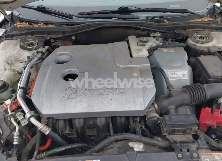 Photo 10 of 2011 Ford Fusion HYBRID (VIN 3FADP0L33BR335359)