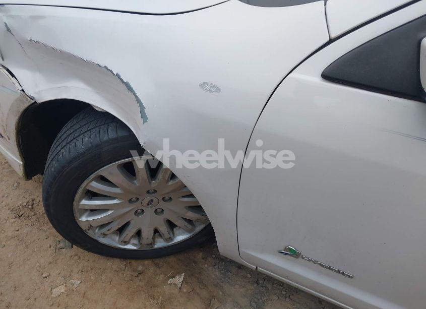 Photo 13 of 2011 Ford Fusion HYBRID (VIN 3FADP0L33BR335359)