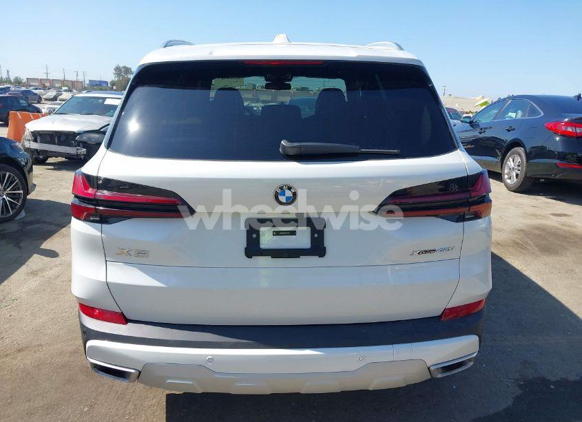 Photo 16 of 2025 Bmw X5 XDRIVE40I (VIN 3FADP0L34BR******)