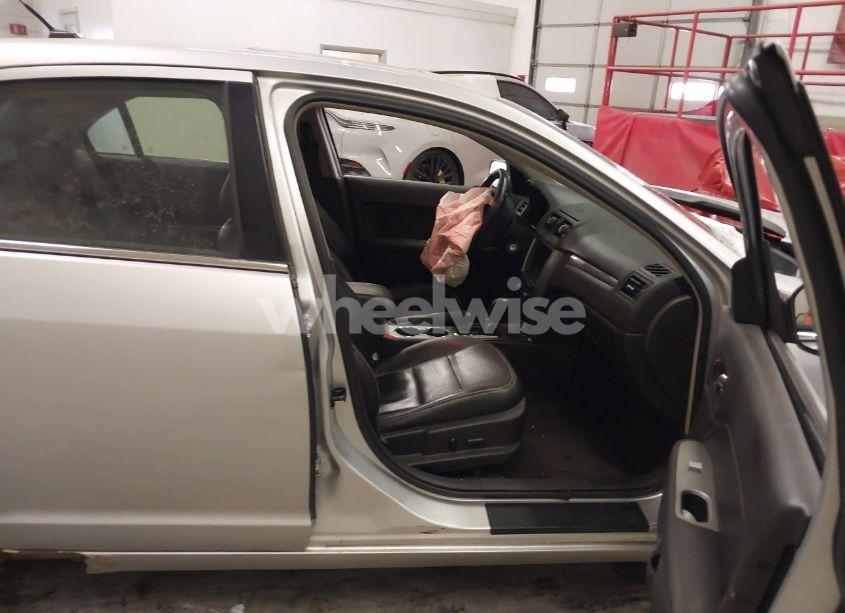 Photo 5 of 2011 Ford Fusion HYBRID (VIN 3FADP0L34BR217157)