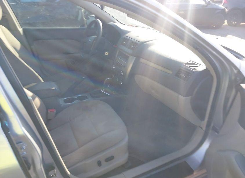 Photo 5 of 2012 Ford Fusion HYBRID (VIN 3FADP0L34CR211618)