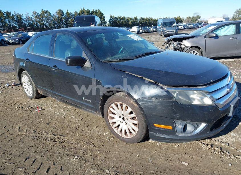 2010 Ford Fusion HYBRID (VIN 3FADP0L35AR103733) main photo