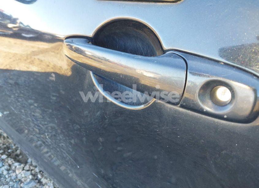 Photo 6 of 2010 Ford Fusion HYBRID (VIN 3FADP0L35AR103733)