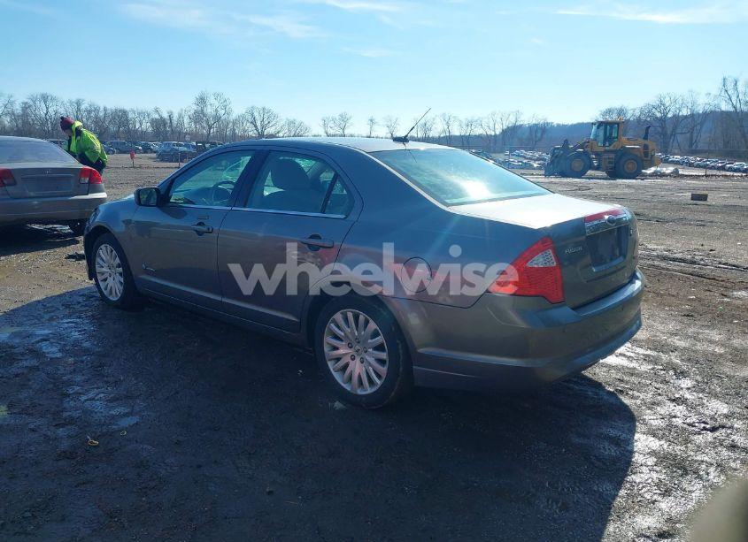 Photo 3 of 2010 Ford Fusion HYBRID (VIN 3FADP0L35AR109015)
