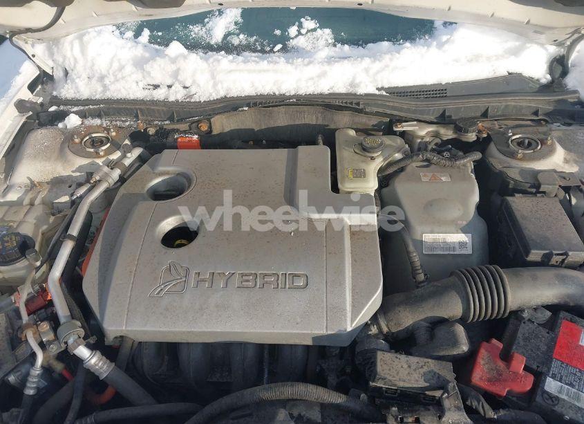 Photo 10 of 2011 Ford Fusion HYBRID (VIN 3FADP0L35BR270434)