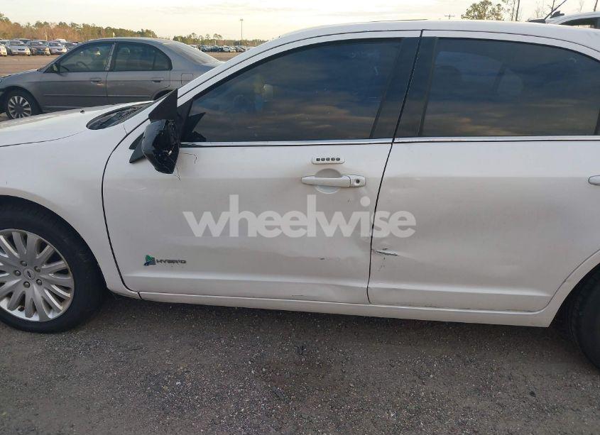 Photo 6 of 2012 Ford Fusion HYBRID (VIN 3FADP0L35CR387125)